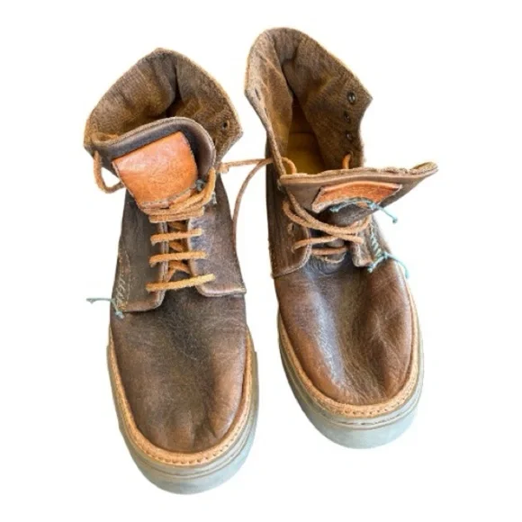 SATORISAN Men's Hida Spitfire Stone
Brown Shabby Leather Boot. - Picture 6 of 13